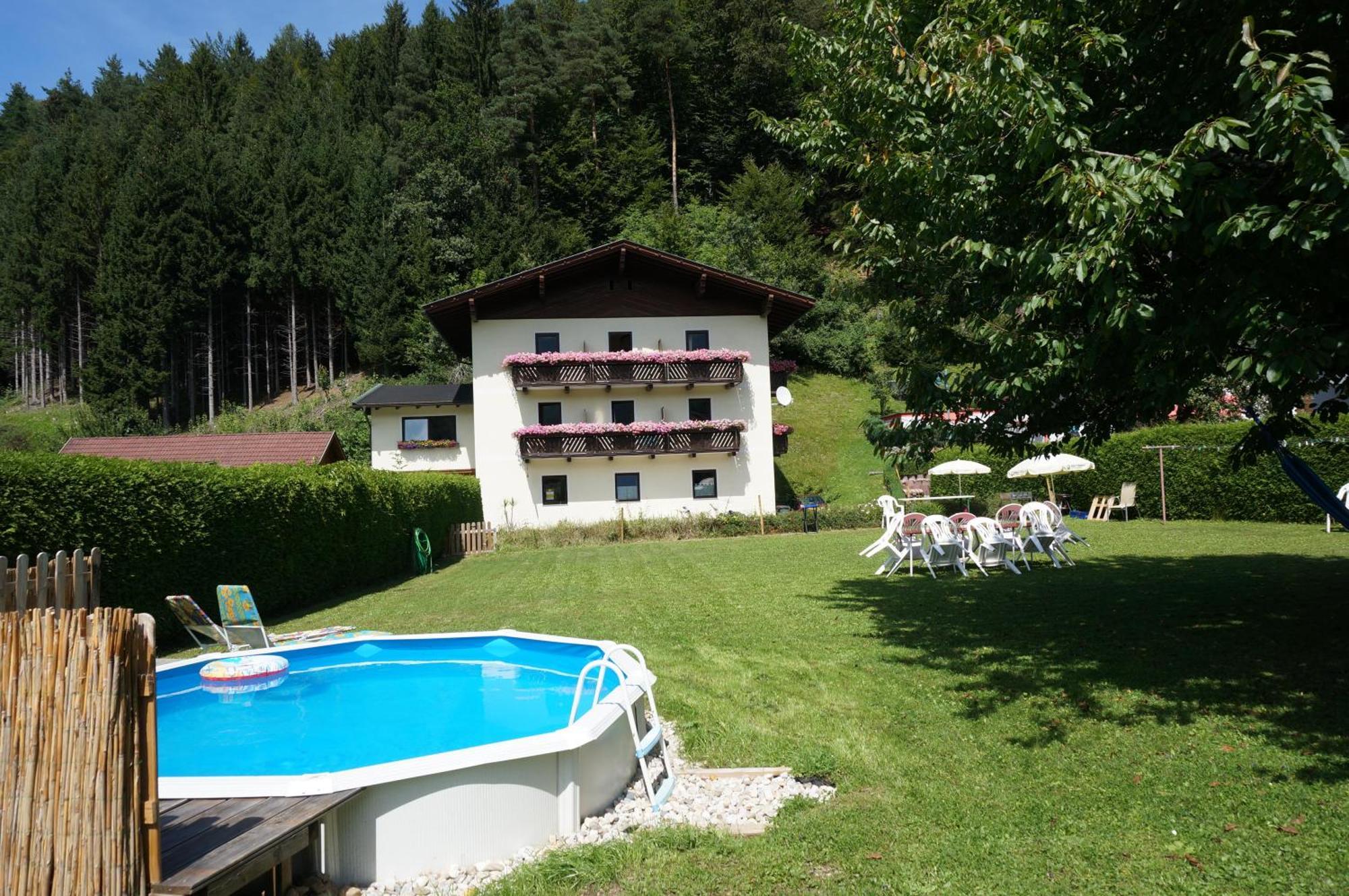 Haus Peter Bed and Breakfast Latschach ober dem Faakersee Exteriör bild