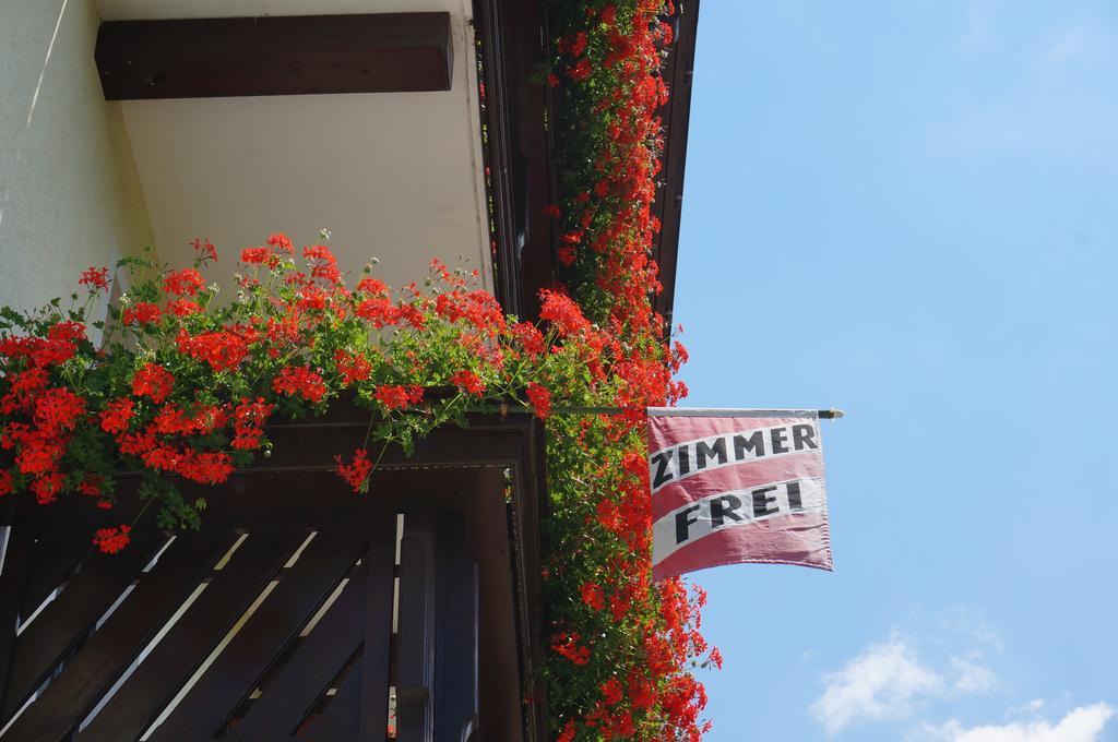 Haus Peter Bed and Breakfast Latschach ober dem Faakersee Rum bild